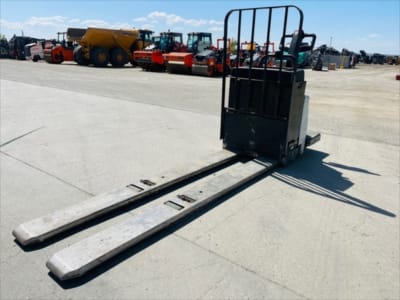 2009 Nissan Forklifts 2W2G80NV
