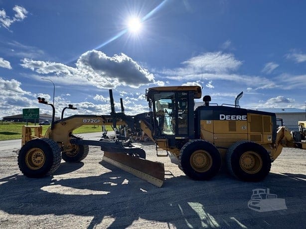 2016 DEERE 872GP