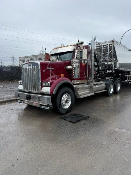 Kenworth W900B 2022