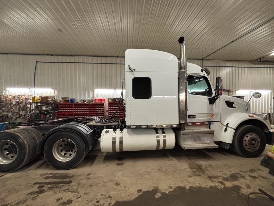 Peterbilt 567 2019