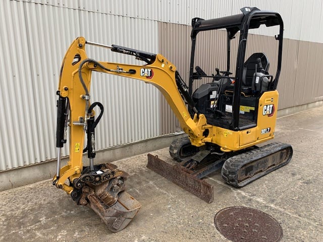 301.7 CR - JH705653