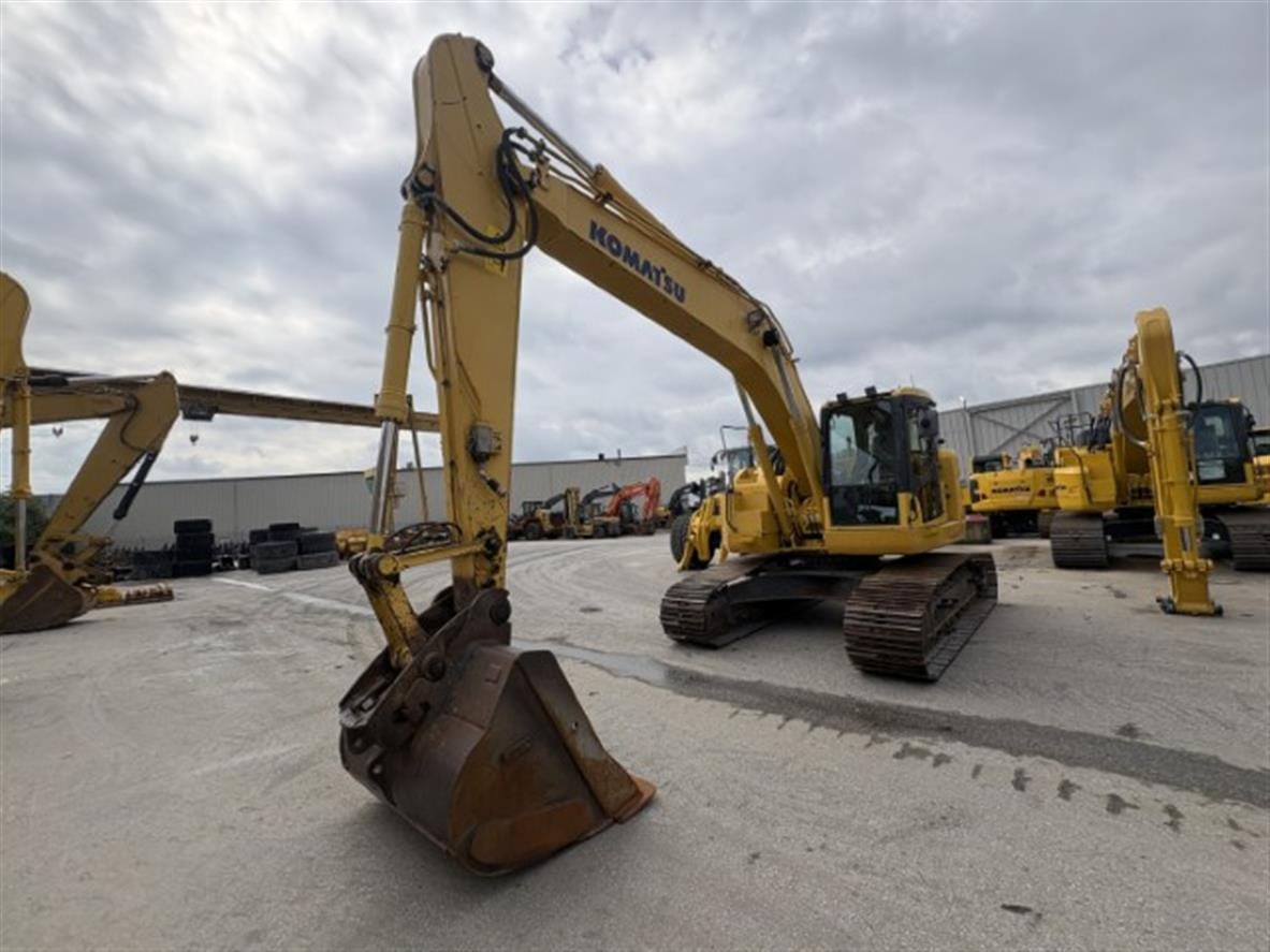 Komatsu PC228USLC-8 2014