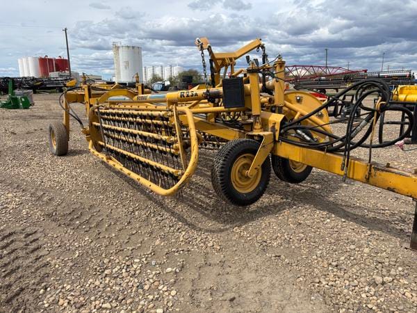 2012 Vermeer R23