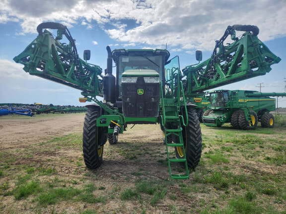 2025 John Deere 616R