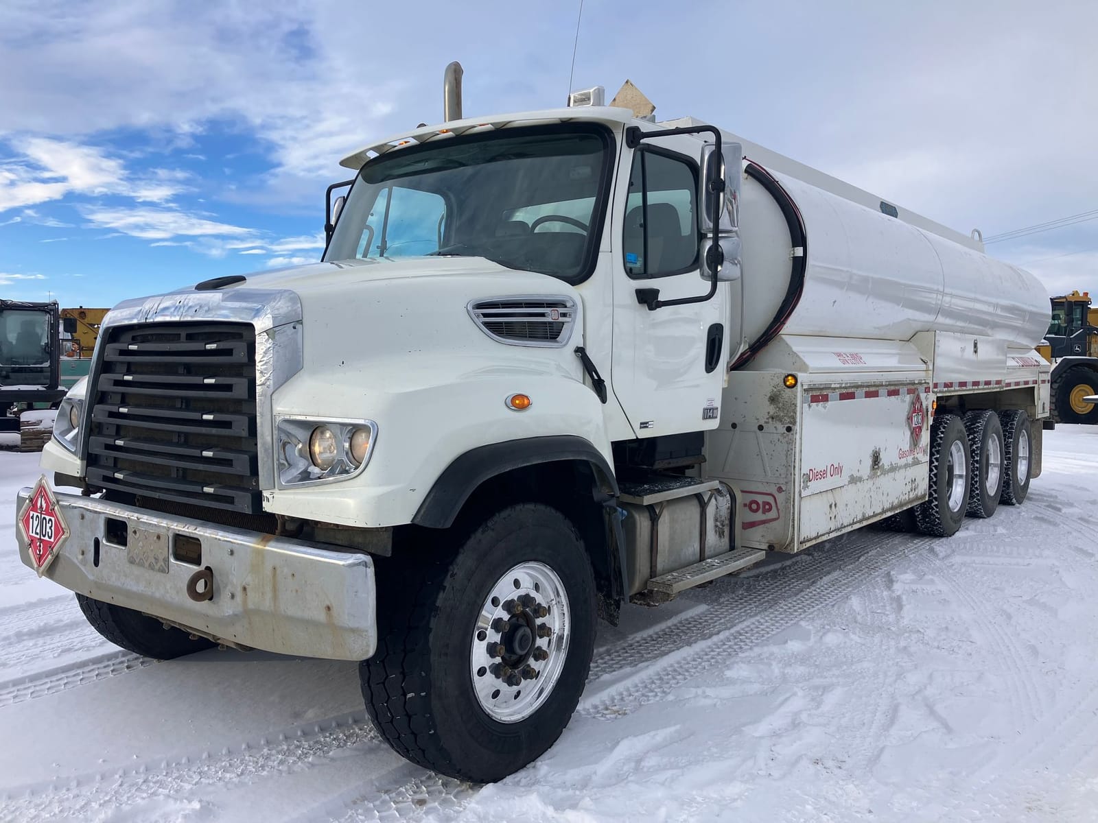 2012 Freightliner 114SD Tri Drive 8x6 Fuel Truck