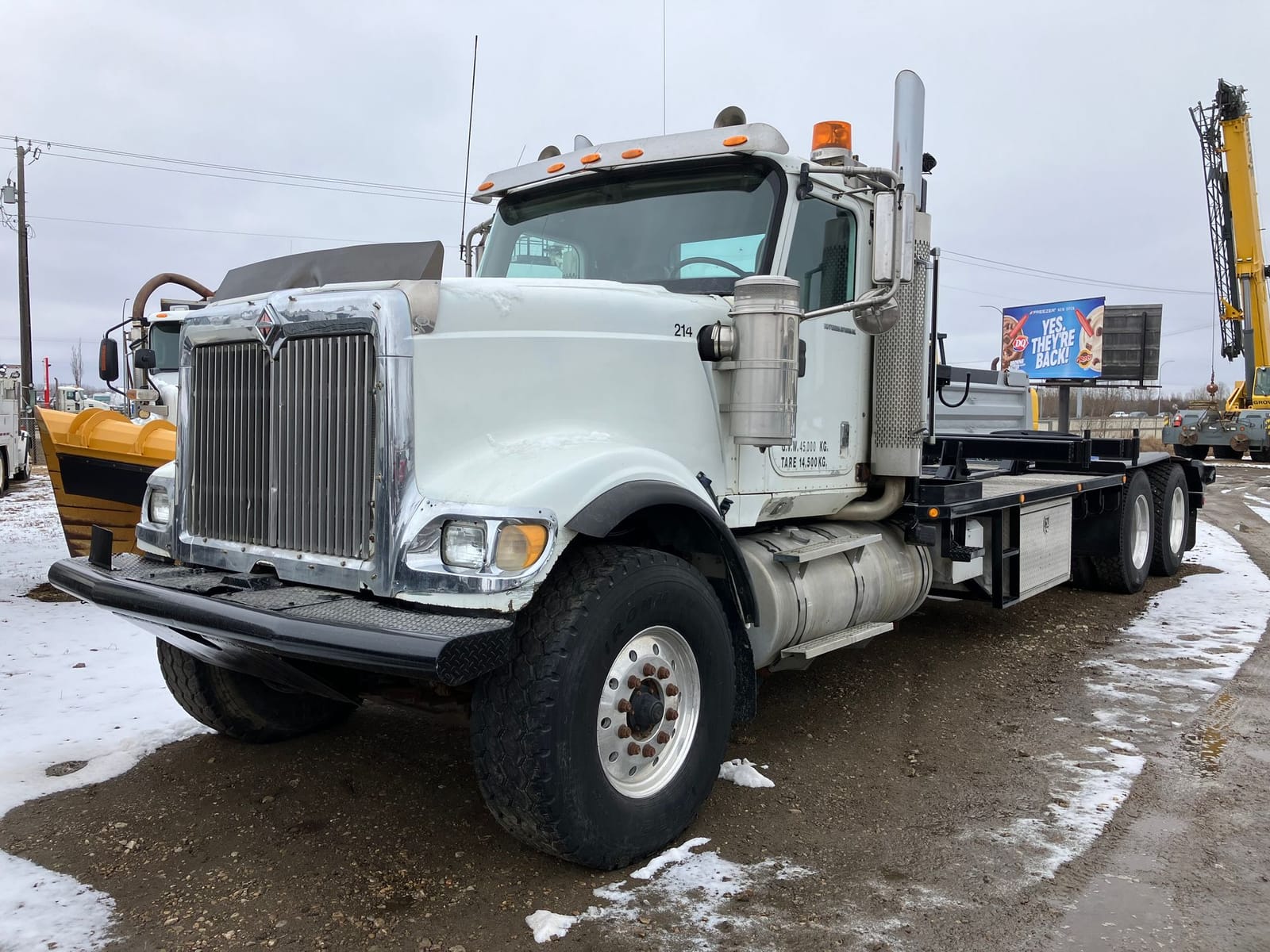 2005 International 5900I T/A Texas Bed Winch Tractor
