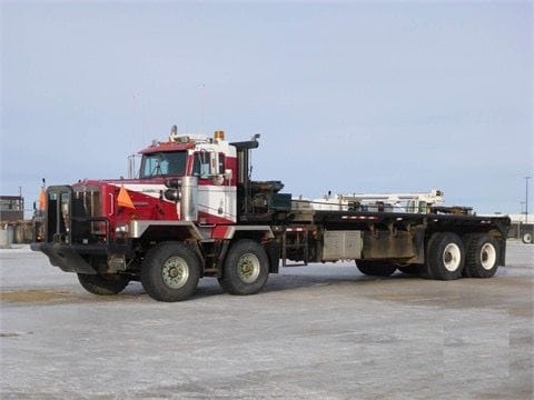 2000 Kenworth C500 T/A T/A Bed Truck
