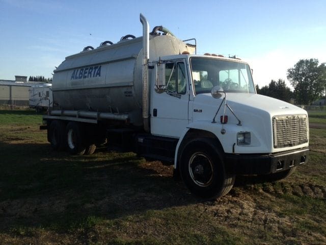 1993 Freightliner FL80 T/A Vacuum Truck