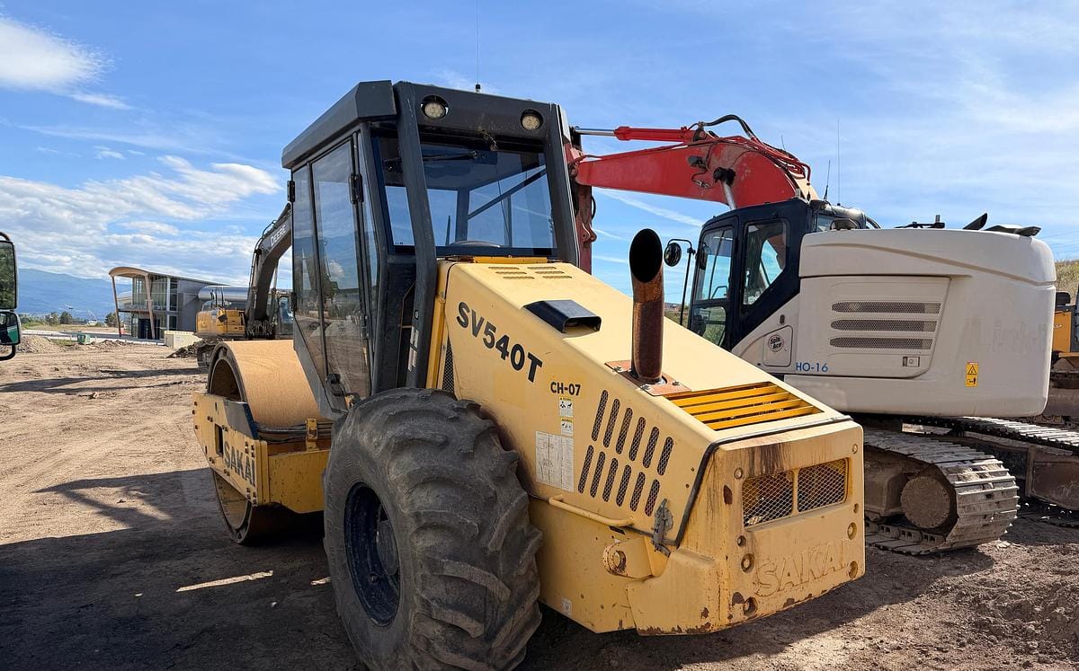 2014 Sakai SV540T 84" Compactor