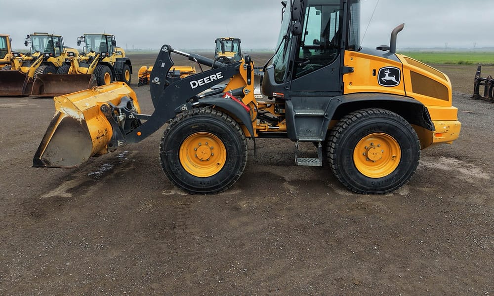 John Deere 344L