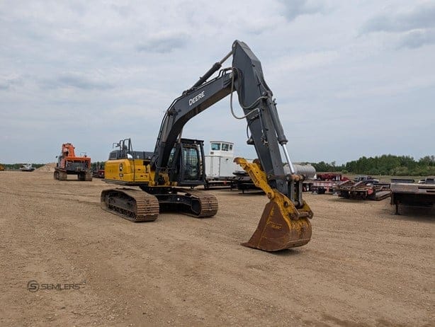 2024 DEERE 300 P-TIER