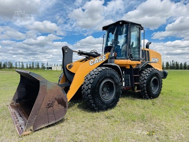 2021 CASE 621G