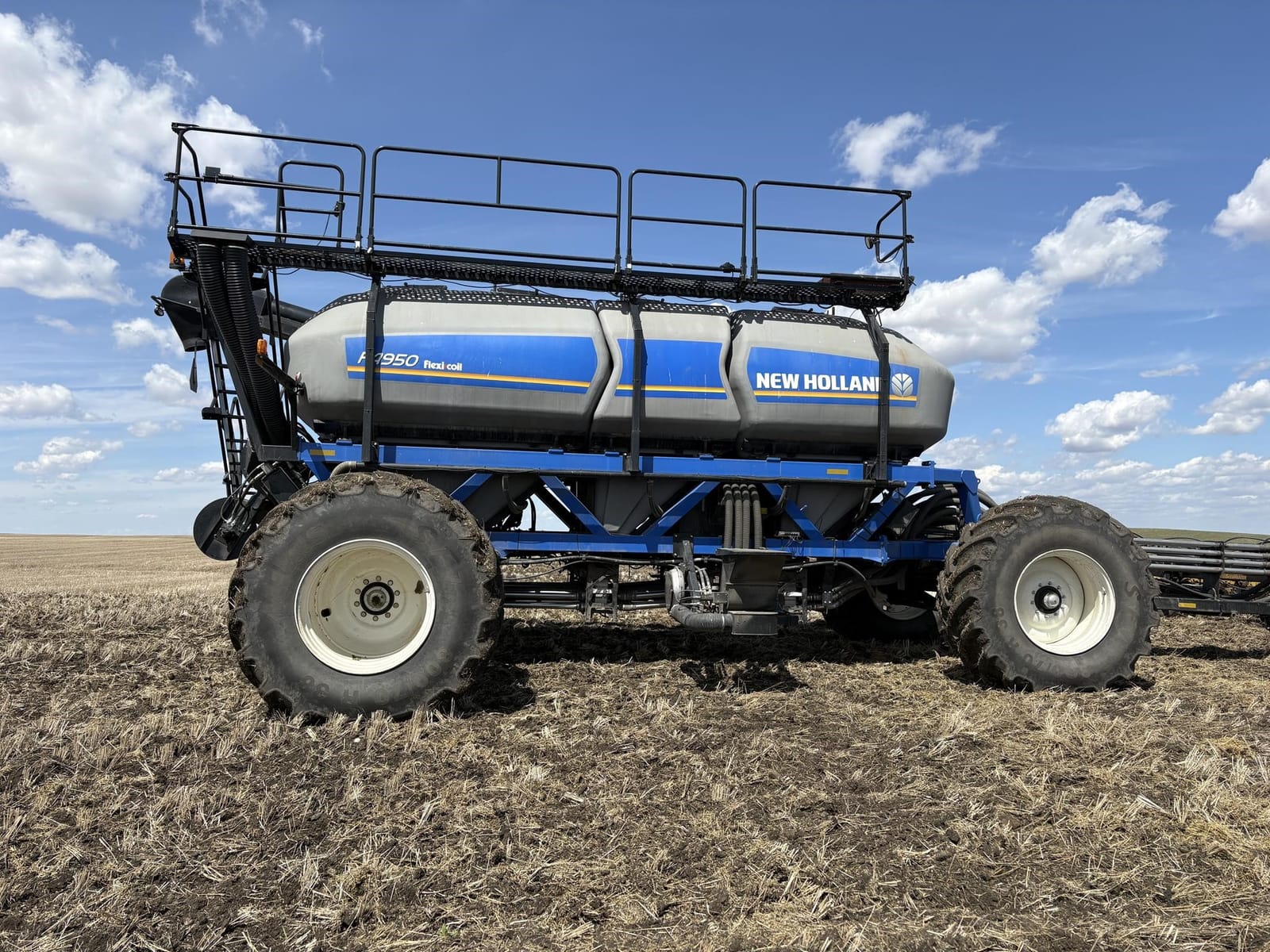 2016 NEW HOLLAND P4950
