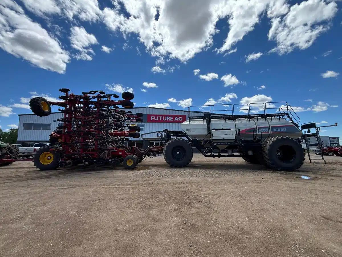 2024 Bourgault 3335-76 Air Drill