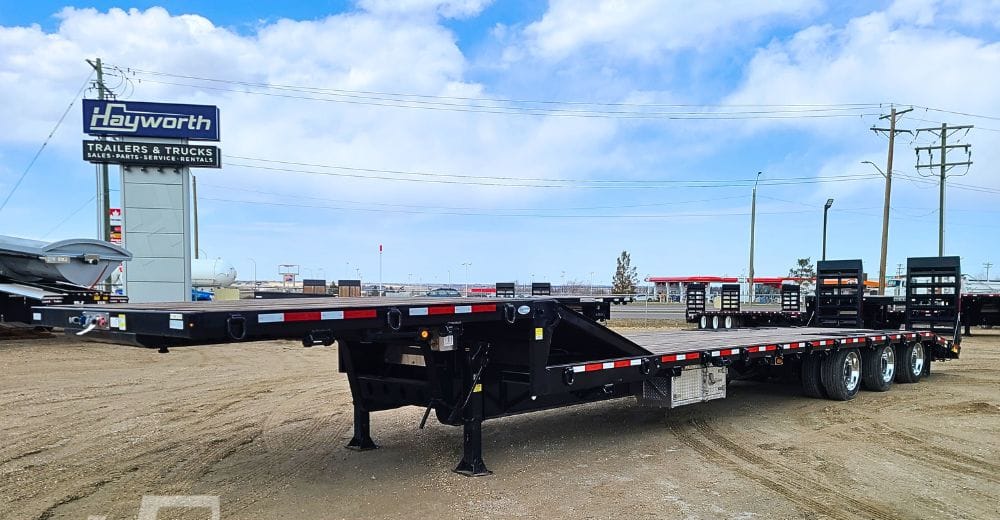 2027 Centerline 53′ Tridem Machinery Trailer