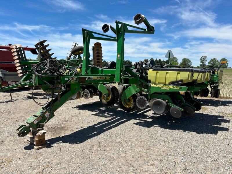 1996 JOHN DEERE 1780 PLANTER