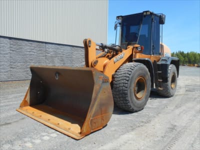 2016 Case 621F