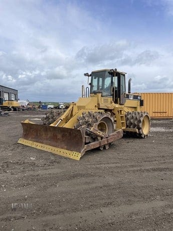 2001 CATERPILLAR 815F