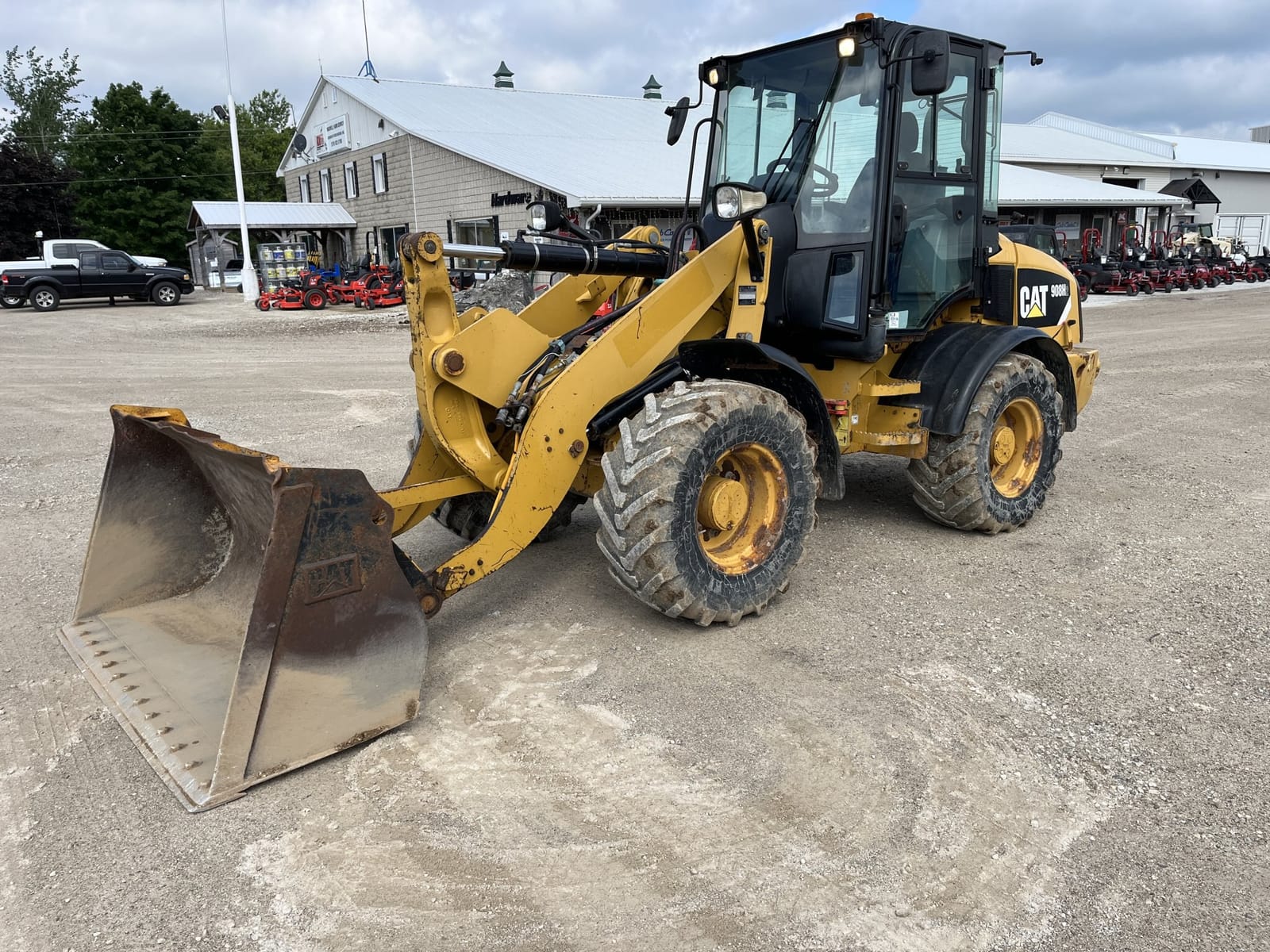 2013 Caterpillar 908H2 Wheel loader