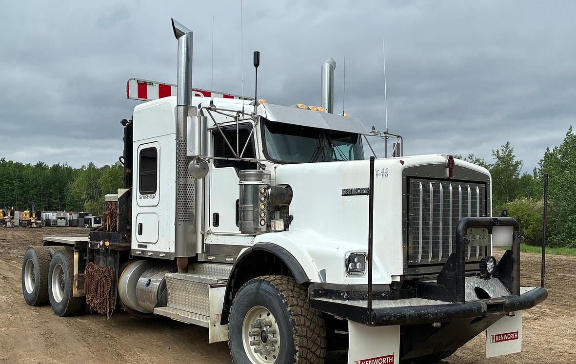 2014 Kenworth C500 Winch Truck