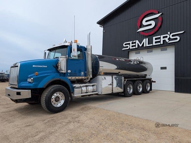 2019 WESTERN STAR 4900