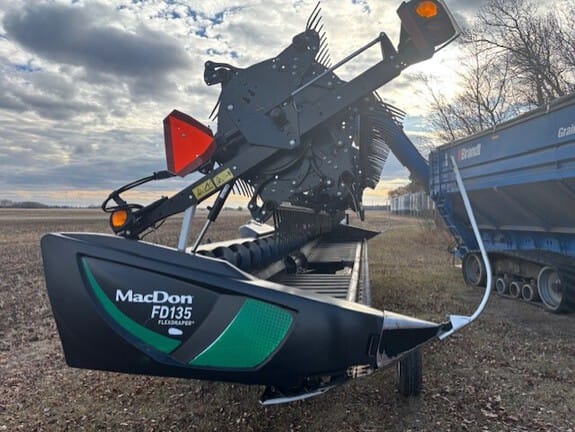2018 MacDon FD135