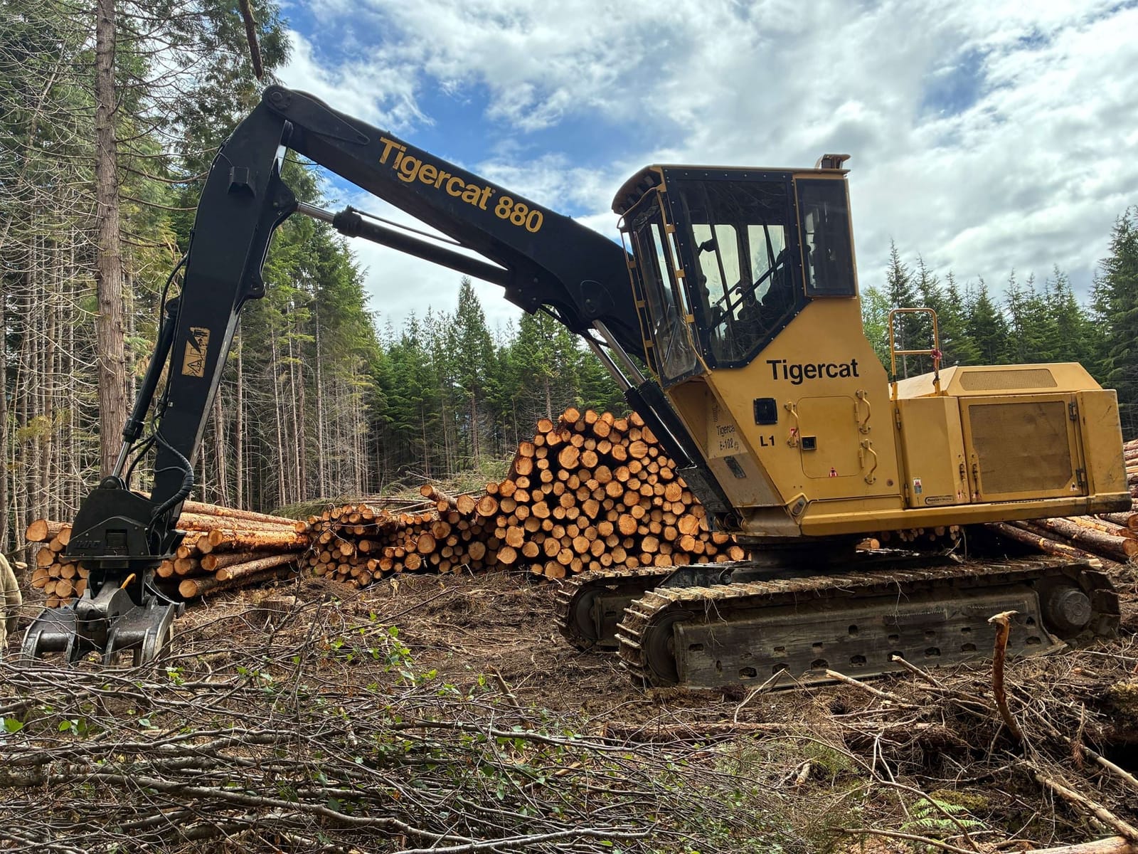 2012 Tigercat 880