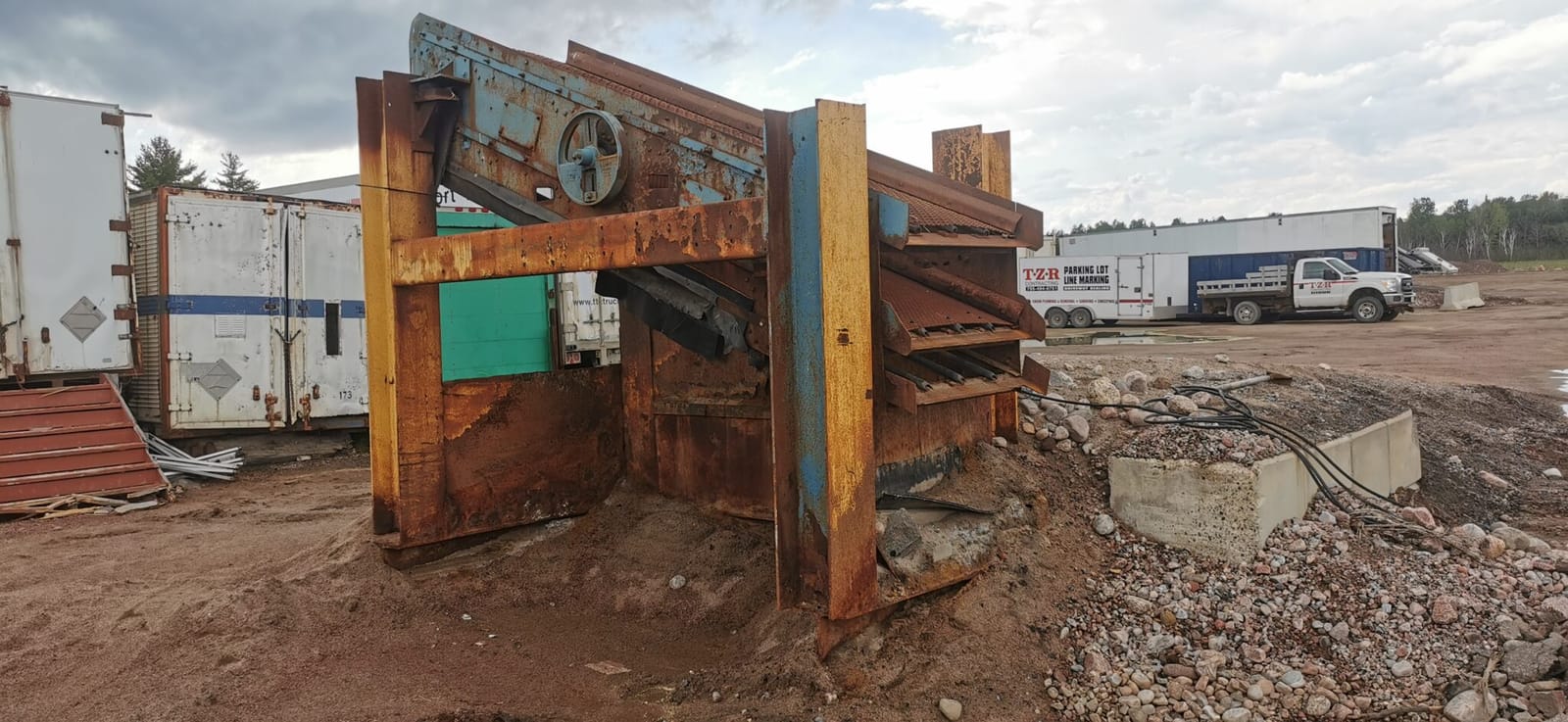 42″x12′ Screener