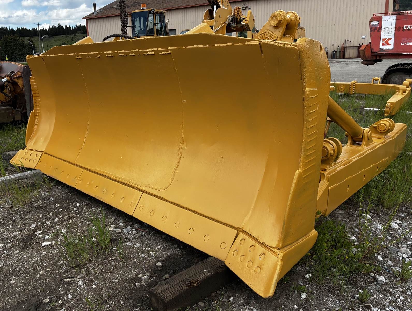Caterpillar D8K Straight  Blade