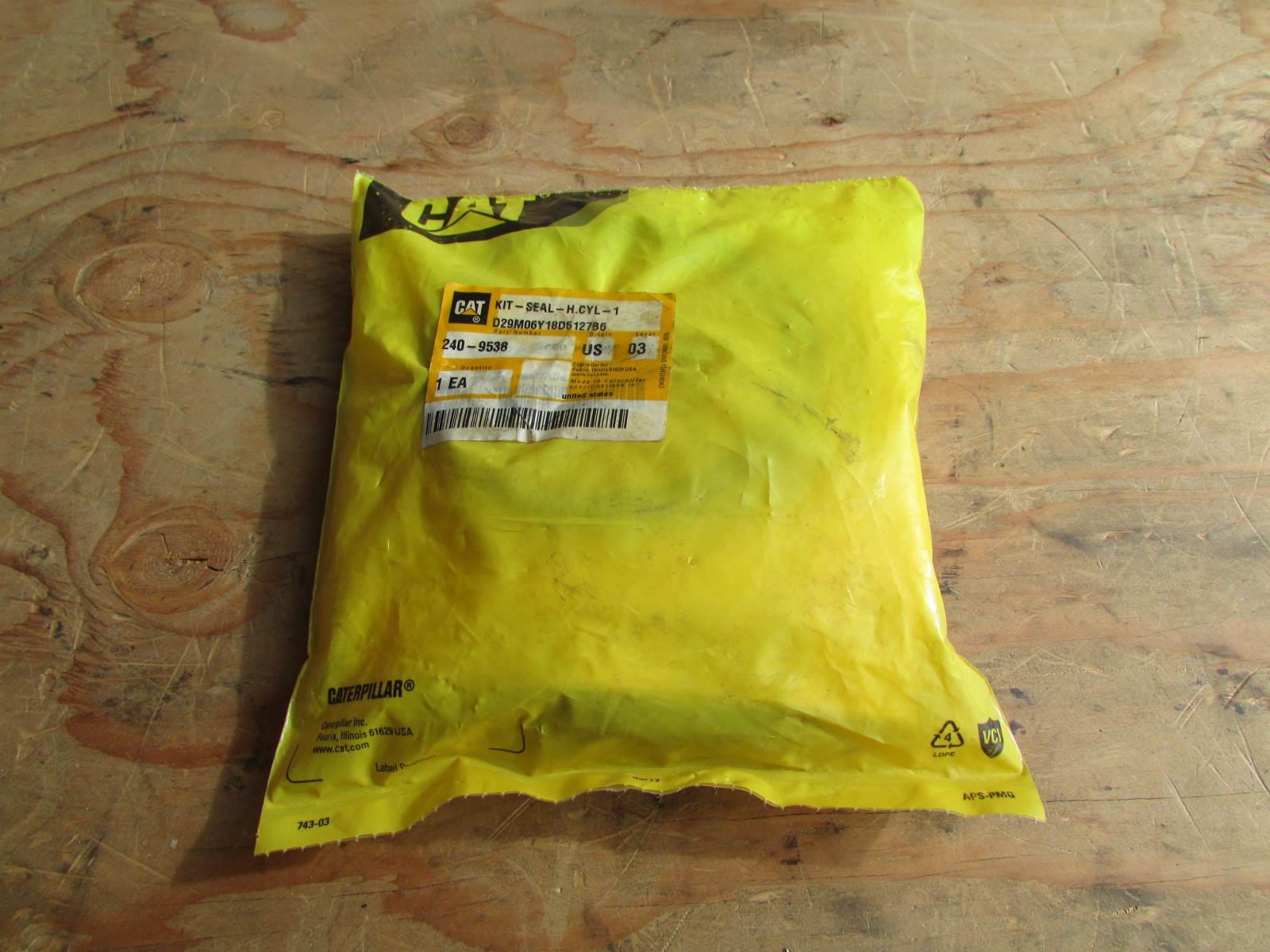 Caterpillar 240-9538 Seal Kit