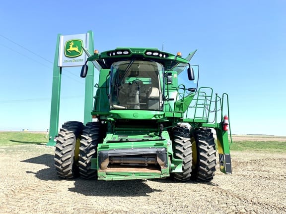 2017 John Deere S680
price reduced