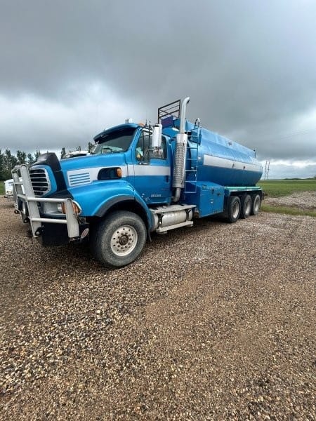 2004 Freightliner Water Truck