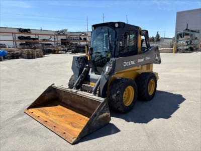2023 John Deere 324G