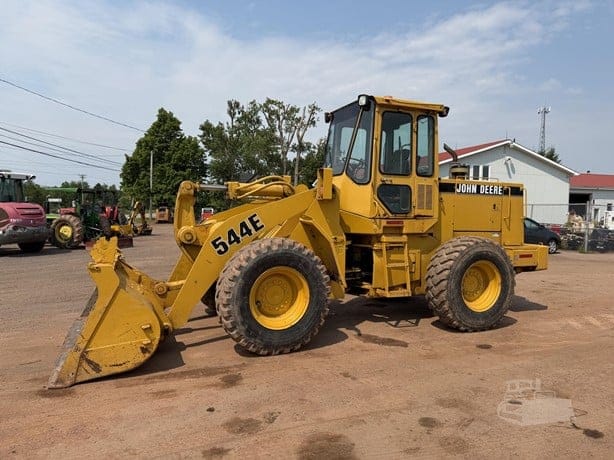 1989 DEERE 544E