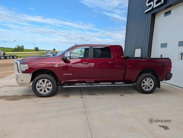 2024 RAM 3500 LARAMIE