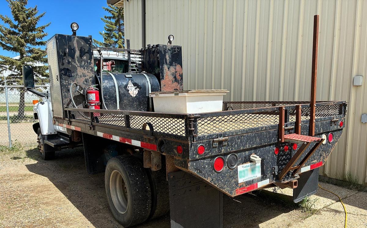 2006 GMC 5500 Flat Bed Truck