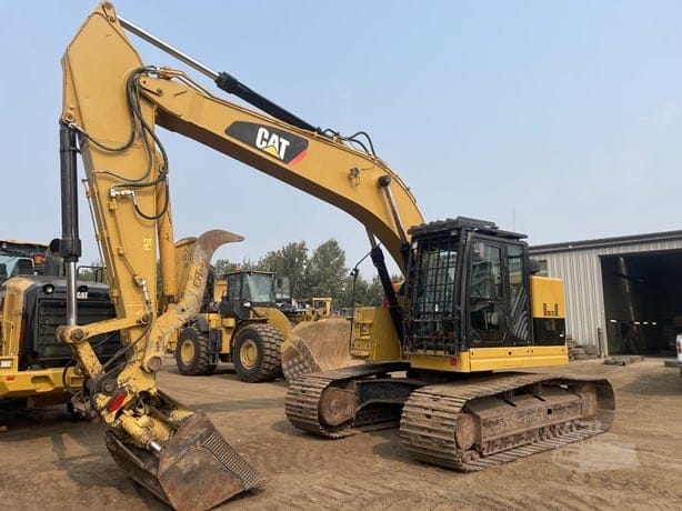 2013 CATERPILLAR 328D LCR