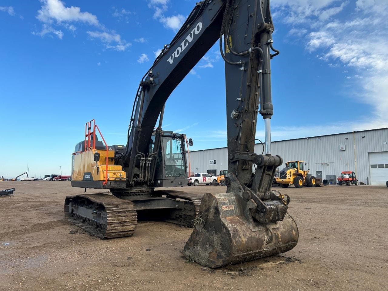 2022 VOLVO EC380EL