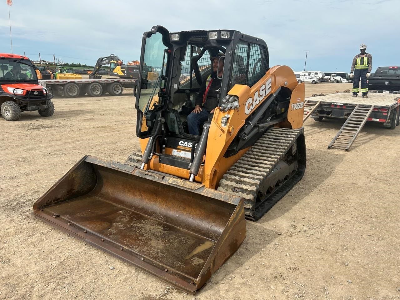 2023 CASE TV450B