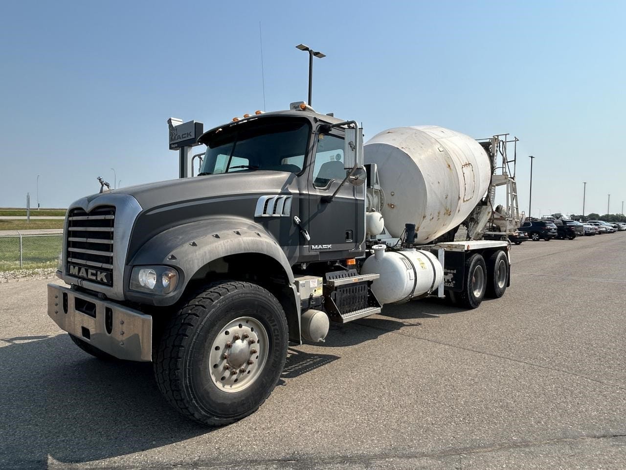 2008 MACK GRANITE GU713