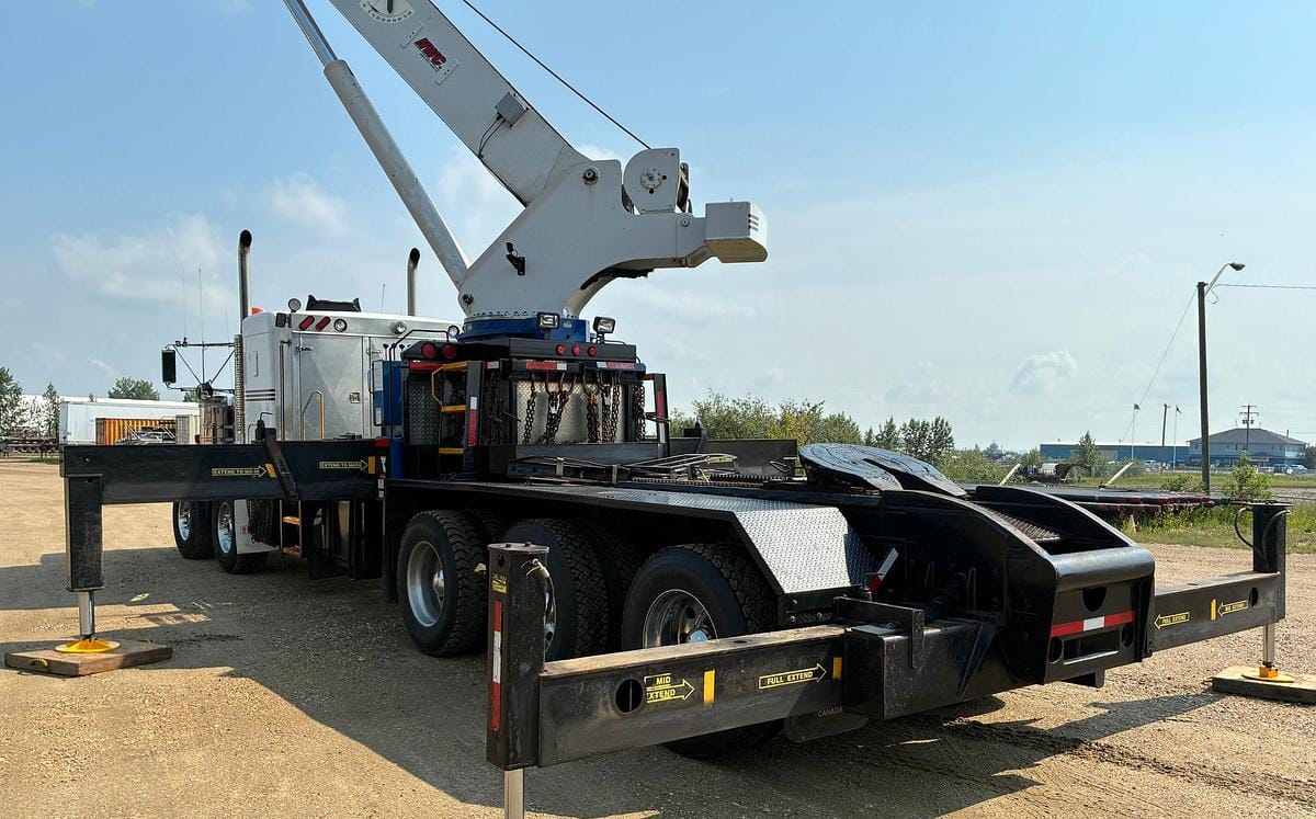 2006 Kenworth T800 35T Picker Truck