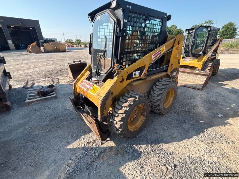 2015 CATERPILLAR 226B3