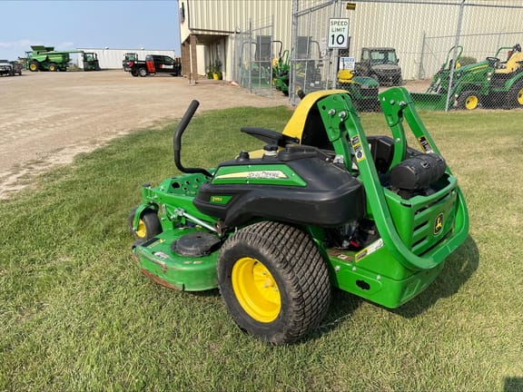 2017 John Deere Z915E