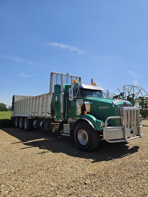 2018 JBS 2848 on 2001 Kenworth T800