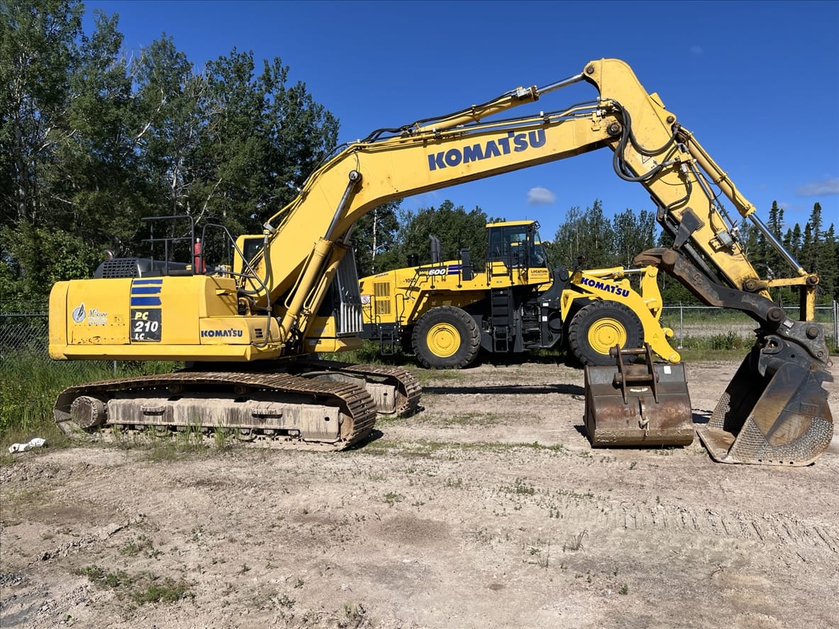 Komatsu PC210LC-10 2015
