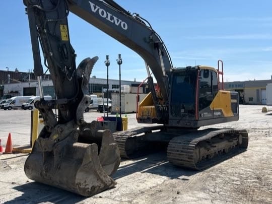 2023 VOLVO EC220