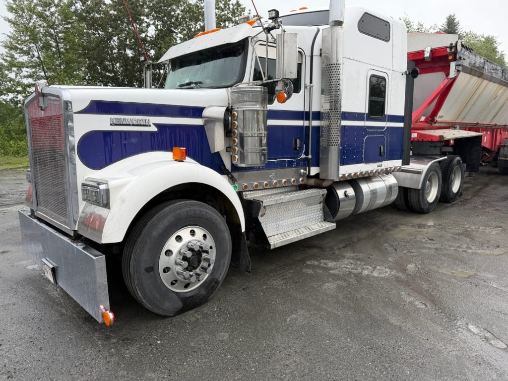 Kenworth W900 2019