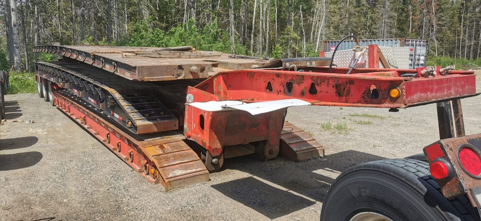 2002 Trail King 50 Ton Tri Axle Lowboy