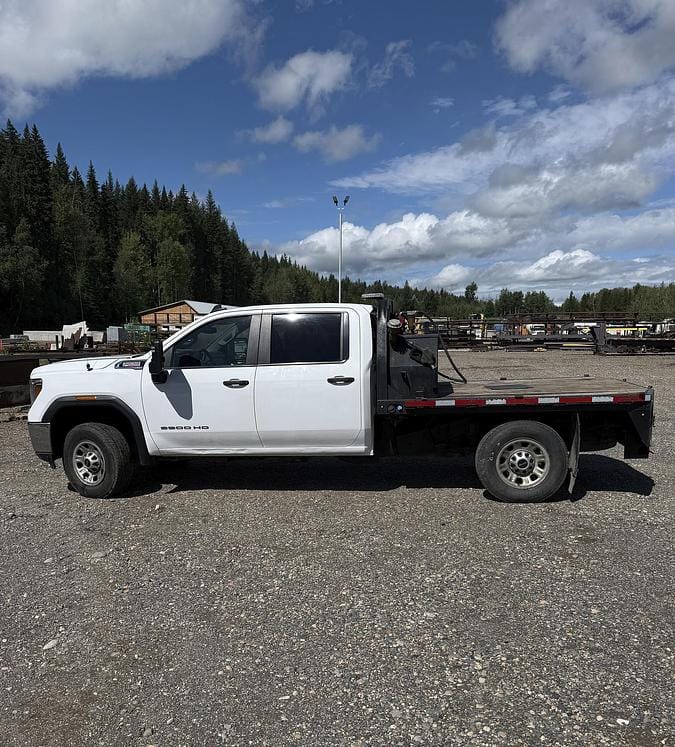 2021 GMC Sierra 3500HD Flat Deck Truck