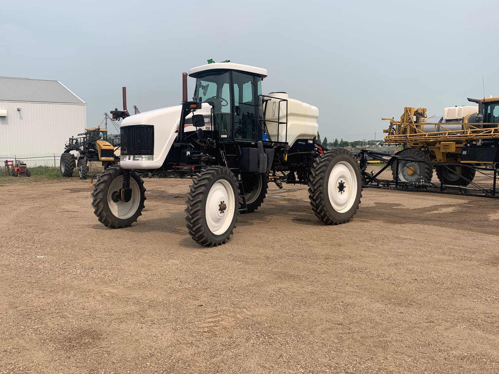 2005 Spra-Coupe 7650 Sprayer/High Clearance